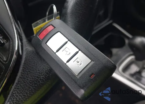 2017 Mitsubishi Outlander Se/Sel z USA, uszkodzony, nr VIN JA4AD3A34HZ037511